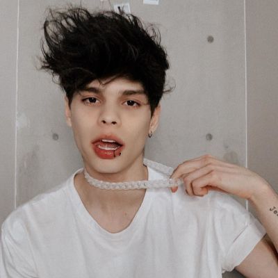 JeanCarlo León Height