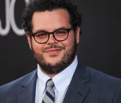 Josh Gad