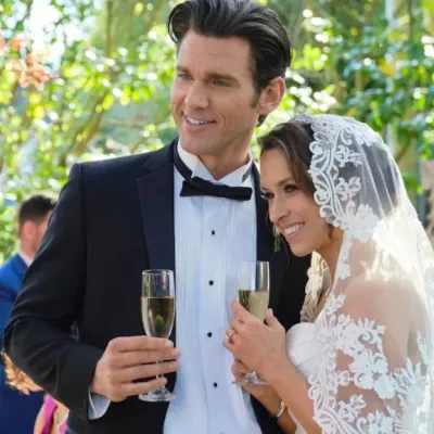 Julia Mimi Bella Nehdar