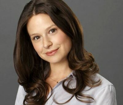 Katie Lowes