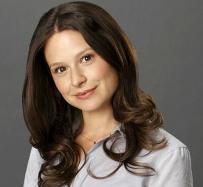Katie Lowes