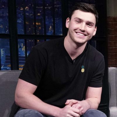 Charlie Hall- Wiki, Age, Height, Net Worth, Girlfriend (Updated on