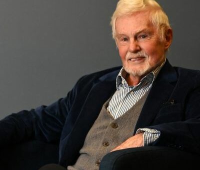 Derek Jacobi