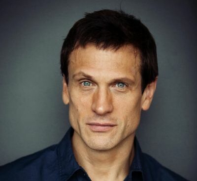 Simon Merrells