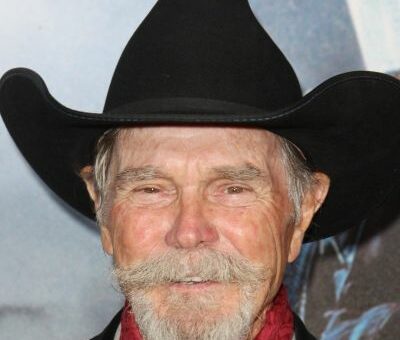 Buck Taylor