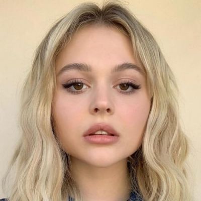 Emily Alyn Lind