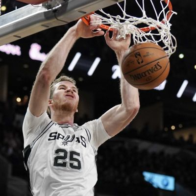 Jakob Poeltl Age