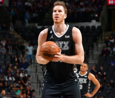 Jakob Poeltl