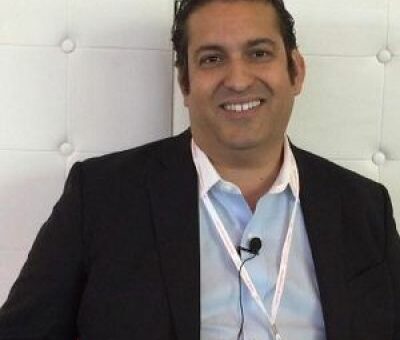 Jonathan R. Dariyanani