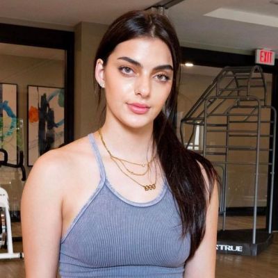 Toni Breidinger Height