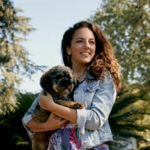 Sona Movsesian- Wiki, Age, Height, Net Worth, Husband (Updated on