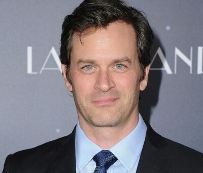 Tom Everett Scott