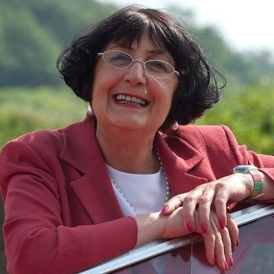 Anita Manning