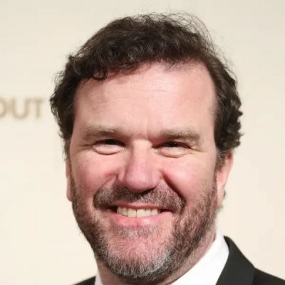 Douglas Hodge
