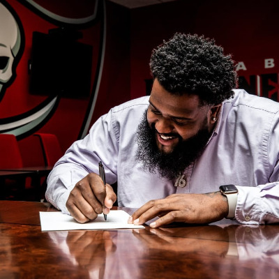 Donovan Smith net worth